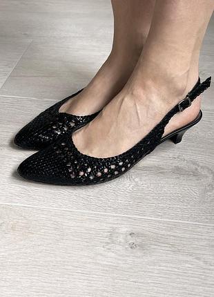 Трендові шкіряні плетені слінгбеки pasito 40 р., плетена натуральна шкіра, туфлі човники, босоніжки