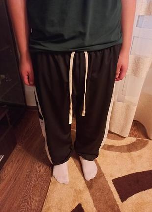 Продам спортивні штани (бегі)