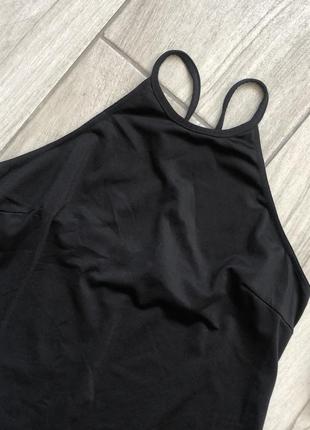 Чёрное классическое платье с открытыми плечами с эластаном h&m hennes4 фото