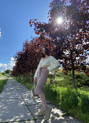 Бежева спідниця міді на запах на затин7 фото