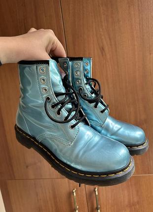Мартінси блакитні голографічні 1460 vegan blue goldmix