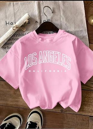 Женская футболка с принтом.