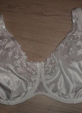 Бюстгальтер fantasie на шикарную грудь.
