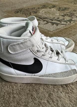 Кросівки nike blazer 5