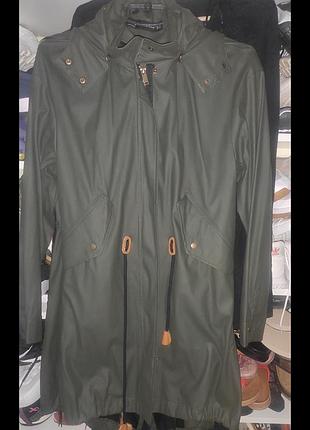 Дощовик zara.