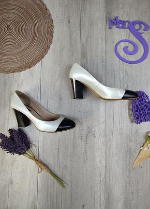 Женские кожаные туфли echell на каблуке серебристого цвета размер 40