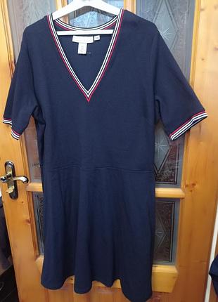 Платье (плотный материал)