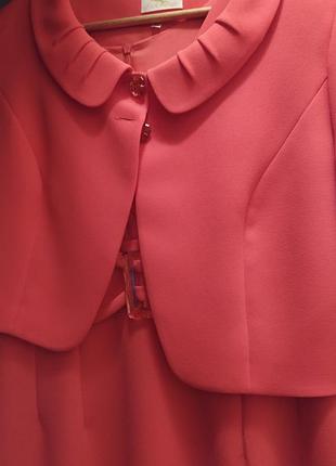 Костюм урочистий