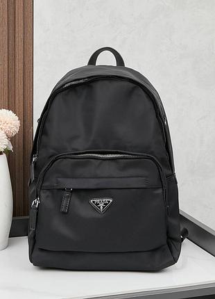 Брендовый черный рюкзак prada из плащевки