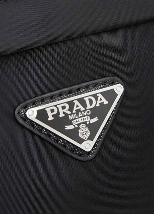 Брендовый черный рюкзак prada из плащевки4 фото