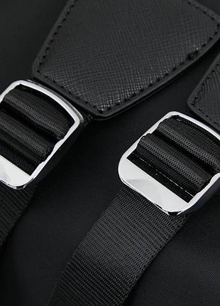 Брендовый черный рюкзак prada из плащевки5 фото