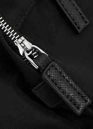 Брендовый черный рюкзак prada из плащевки6 фото