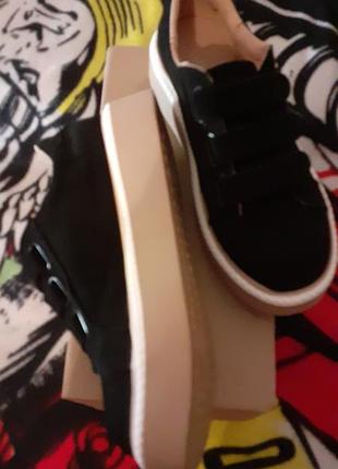 Супер кроссовки макасины.новые.