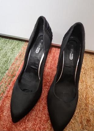 Атласные туфли 39р