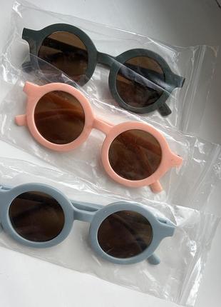 Детские солнцезащитные очки