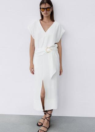 Платье платье миди белое с пряжкой zara