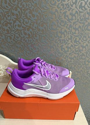 Nike кросівки оригінал розміри від 35,5 до 40
