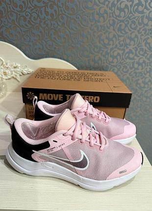 Nike кросівки підліткам розміри від 35,5 до 40