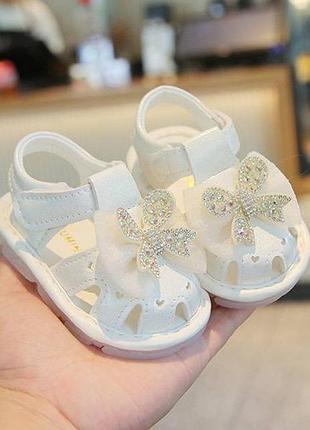 Босоніжки для маленьких