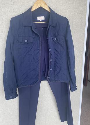 Брючний костюм