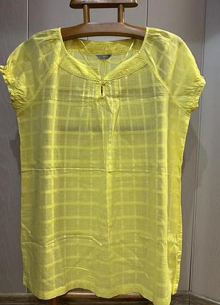 Блузка в наявності.