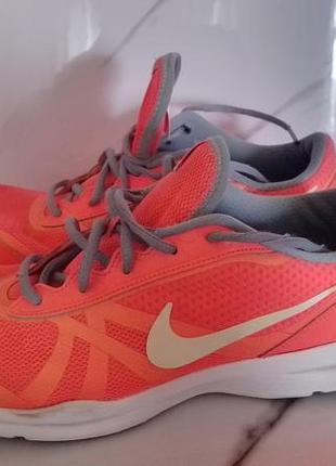 Продам кроссовки мужские nike, в хорошем состоянии.