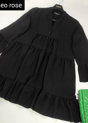 Платье женское мини черная свободного кроя с оборками от бренда cameo rose m