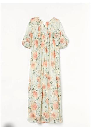 Воздушное платье в принт.