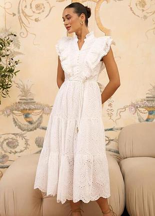 Летнее платье из прошвы с рюшами