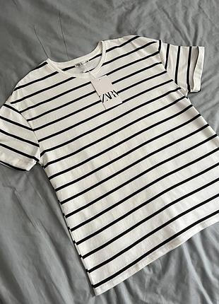 Якісна футболка zara