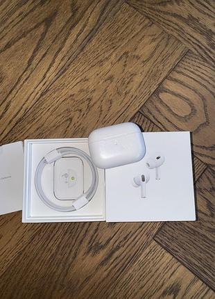 Apple airpods pro 2 magsafe with charging case навушники вкладиші