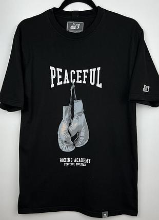 Футболка peacefful hooligan
