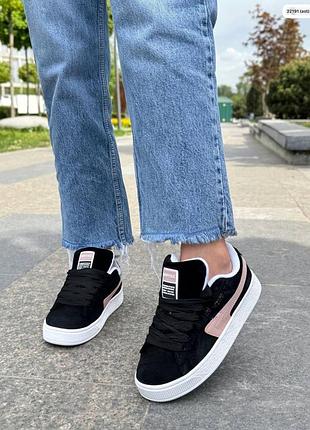 Чорні замшеві кроси