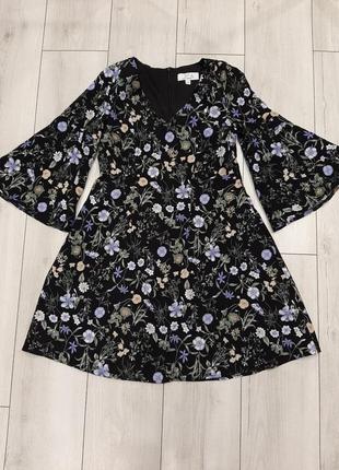 Платье в цветочный принт