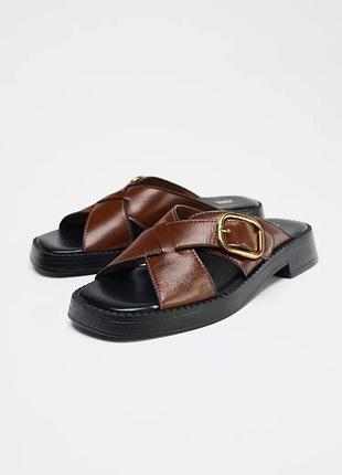 Коричневі шльопанці жіночі шкіряні zara new