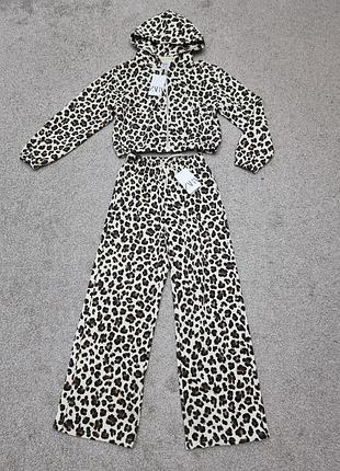 Спортивный прогулочный трикотажный костюм zara 150-152 см