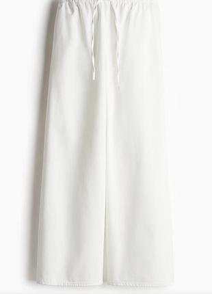 Легенькі стильні широкі джинси фірми h&m