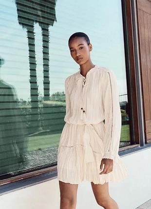 Сукня жіноча бежева з жатим ефектом zara