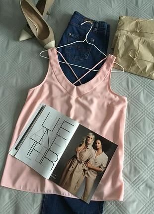 Красивая нежная блуза в бледном розовом цвете с переплетами размер 12