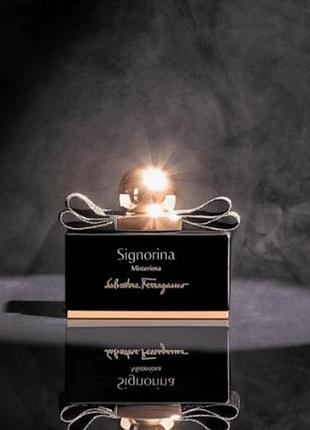 Ferragamo signorina misteriosa парфюмированная вода (мини) 5 мл