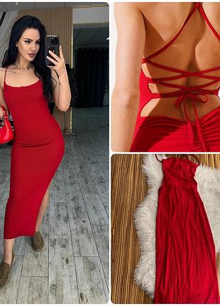 Сукня з шнуровкою