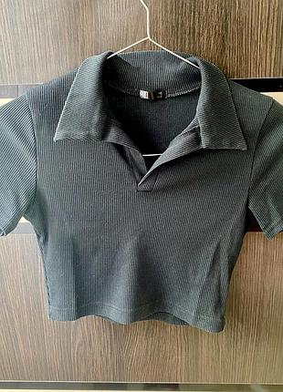 Поло чорне укорочене