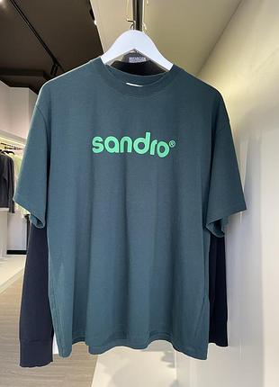 Футболка темно-зеленого кольору від sandro, оригінал в розмірі l