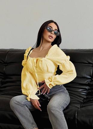 Ніжний топ з легкою тканини муслін