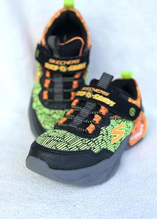 Дитячі кросівки «skechers». розмір 30 (19см)