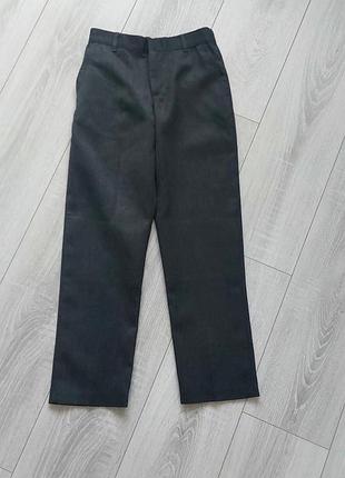 Классические брюки для мальчика 9-10 лет