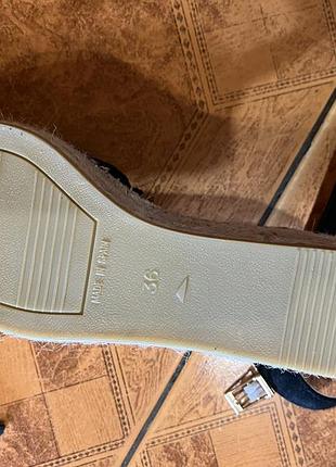 Нові босоніжки іспанського бренду