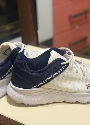 Кросівки fila