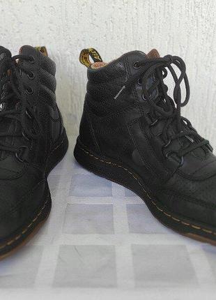 Брендовие кожанние ботинки dr martens р.40