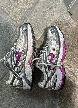 Кросівки бігові найк nike